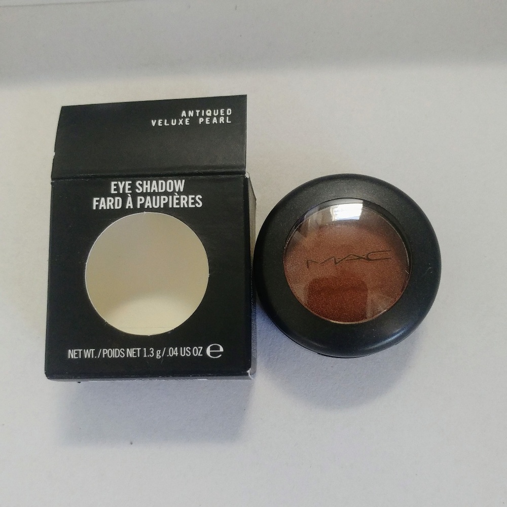 MAC Eyeshadow in Antinqued